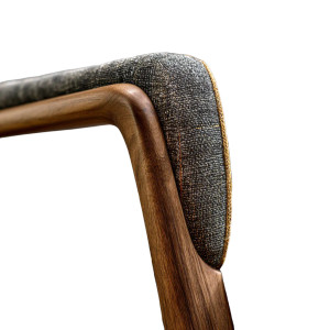 Luxurious Lounge Chair Vinyl Car Decal Sticker – Waterproof & UV-Resistant 8"