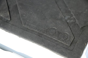 Dee Zee Heavyweight Bed Mat | Custom Fit Rubber for Ford F-150 | Protect Truck Bed Against Shifting Cargo