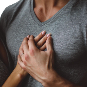 Romantic Hand Hold Vinyl Car Decal Sticker – Waterproof & UV-Resistant 8"