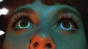 Girl With Big Eyes Vinyl Car Decal Sticker – Waterproof & UV-Resistant 8"