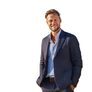 Swedish Real Estate Agent Vinyl Car Decal Sticker – Waterproof & UV-Resistant 8"