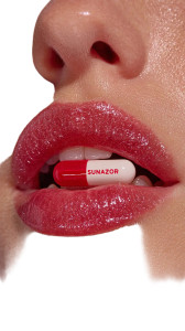 Glossy Lips Pill V5 Vinyl Car Decal Sticker – Waterproof & UV-Resistant 8"