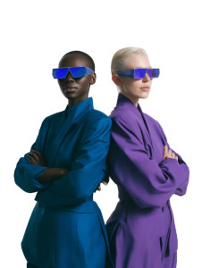 Stylish Women Duo Vinyl Car Decal Sticker – Waterproof & UV-Resistant 8"