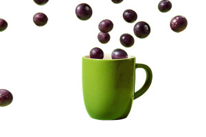 Floating Açai Fruits Vinyl Car Decal Sticker – Waterproof & UV-Resistant 8"