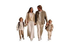 Family Walking Vinyl Car Decal Sticker – Waterproof & UV-Resistant 8" Family Walking Vinyl Car Decal Sticker – Waterproof & UV-Resistant 8"