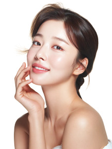 Korean Woman Skincare Vinyl Car Decal Sticker – Waterproof & UV-Resistant 8" Korean Woman Skincare Vinyl Car Decal Sticker – Waterproof & UV-Resistant 8"