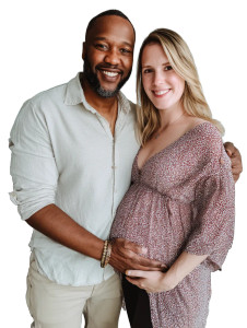 Pregnant Couple Smiling Vinyl Car Decal Sticker – Waterproof & UV-Resistant 8"