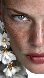 Baltic Model Earrings V2 Vinyl Car Decal Sticker – Waterproof & UV-Resistant 