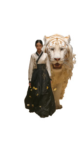 Hanbok Tiger Walk Vinyl Car Decal Sticker – Waterproof & UV-Resistant 