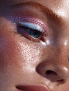 Vogue Beauty Eyes Vinyl Car Decal Sticker – Waterproof & UV-Resistant 