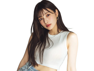 Graceful Japanese Woman V3 Vinyl Car Decal Sticker – Waterproof & UV-Resistant 