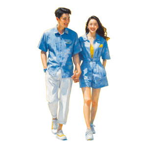 Chinese Model Couple Vinyl Car Decal Sticker – Waterproof & UV-Resistant Chinese Model Couple Vinyl Car Decal Sticker – Waterproof & UV-Resistant