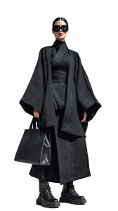 Modern Kimono Abaya Vinyl Car Decal Sticker – Waterproof & UV-Resistant 4.8533333333333335"