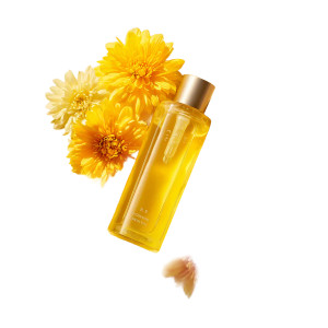 Yellow Shampoo Bottle Vinyl Car Decal Sticker – Waterproof & UV-Resistant 3.4133333333333336"