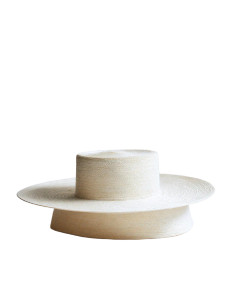 Straw Hat Vinyl Car Decal Sticker – Waterproof & UV-Resistant 8.213333333333333"