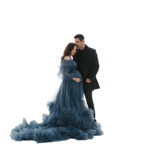 Romantic Maternity Couple Vinyl Car Decal Sticker – Waterproof & UV-Resistant 6.826666666666667"