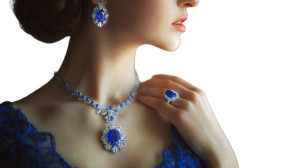 Elegant Woman V15 Vinyl Car Decal Sticker – Waterproof & UV-Resistant 2.72"