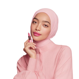 Confident Gen-Z Hijabi Vinyl Car Decal Sticker – Waterproof & UV-Resistant 3.4133333333333336" Confident Gen-Z Hijabi Vinyl Car Decal Sticker – Waterproof & UV-Resistant 3.4133333333333336"