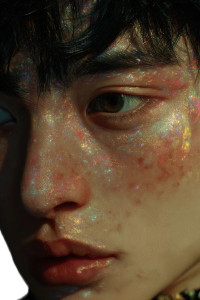 Androgynous Ulzzang Portrait Vinyl Car Decal Sticker – Waterproof & UV-Resistant 4.4