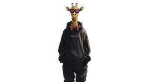 Stylish Giraffe Walk Vinyl Car Decal Sticker – Waterproof & UV-Resistant 5.4