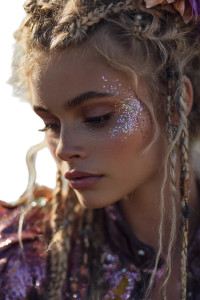 Festival Hair Glitter Vinyl Car Decal Sticker – Waterproof & UV-Resistant 4.4