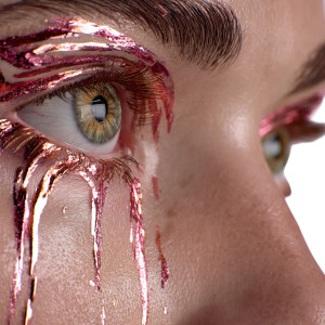 Metallic Eye Makeup Vinyl Car Decal Sticker – Waterproof & UV-Resistant 6.826666666666667"