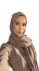 Elegant Hijabi Portrait Vinyl Car Decal Sticker – Waterproof & UV-Resistant 4.8533333333333335" Elegant Hijabi Portrait Vinyl Car Decal Sticker – Waterproof & UV-Resistant 4.8533333333333335"