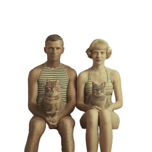 Vintage Beach Couple V2 Vinyl Car Decal Sticker – Waterproof & UV-Resistant 3.4133333333333336"