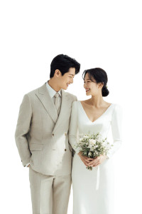 Korean Wedding Photography Vinyl Car Decal Sticker – Waterproof & UV-Resistant 8.96"