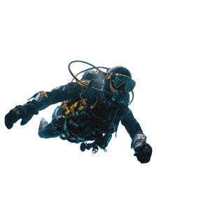 Scuba Diver V2 Vinyl Car Decal Sticker – Waterproof & UV-Resistant 3.4133333333333336"
