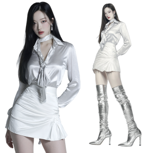 Elegant Chinese Teacher V2 Vinyl Car Decal Sticker – Waterproof & UV-Resistant 3.4133333333333336"