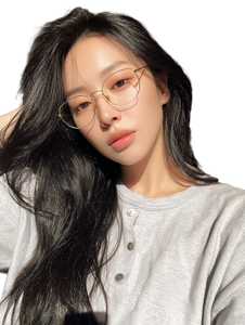 Korean Beauty Influencer V4 Vinyl Car Decal Sticker – Waterproof & UV-Resistant 8.213333333333333"