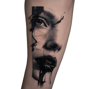Scary Tattoo Portrait Vinyl Car Decal Sticker – Waterproof & UV-Resistant 3.4133333333333336"