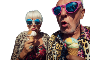 Tourists Eating Ice Cream Vinyl Car Decal Sticker – Waterproof & UV-Resistant 2.986666666666667"