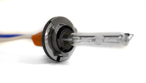 High Quality Xenon HID Headlight Bulb | H11B 5000K 35W | IP67 Rated, Universal Fit, Long Life, 1 Yr Warranty