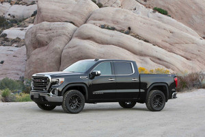 Heavy-Duty 2-1/2 Inch Lift Leveling Kit | GMC Sierra 2500 HD, Chevrolet Silverado 3500 HD | Aircraft Grade Aluminum Heavy-Duty 2-1/2 Inch Lift Leveling Kit | GMC Sierra 2500 HD, Chevrolet Silverado 3500 HD | Aircraft Grade Aluminum