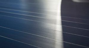 Heavy-Duty Lockable Tonneau Cover | Fits 2019-2021 Ford Ranger | Ricochet XRT Manual Retractable | Easy Install & Secure Lock | Aluminum Panels | Black Matte Finish