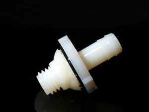 Specialty Recreation Fresh Water Fitting TF1 Adapter; 1/2 Inch Pipe Male Thread To 1/2 Inch Barb; Single; Self Sealing; For Polyethylene Tanks