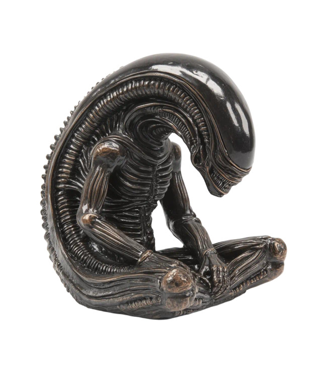 Xenomorph E.T. Hybrid Vinyl Car Decal Sticker – Waterproof & UV-Resistant 8"
