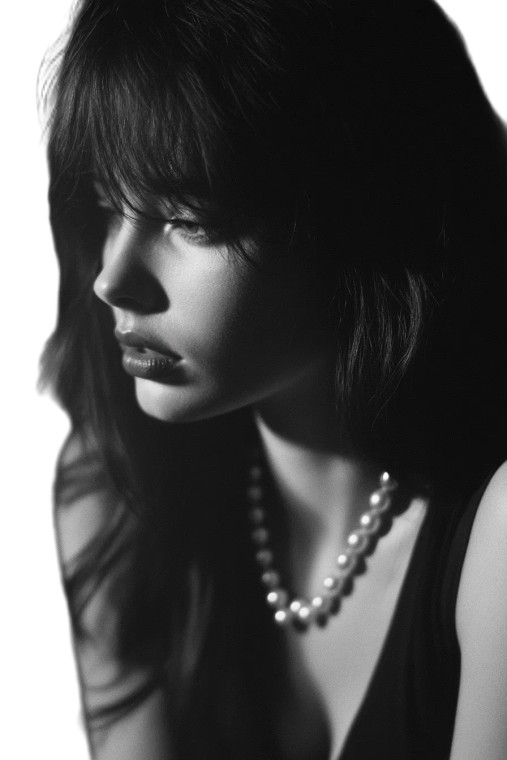 Moody Pearl Portrait Vinyl Car Decal Sticker – Waterproof & UV-Resistant 8"