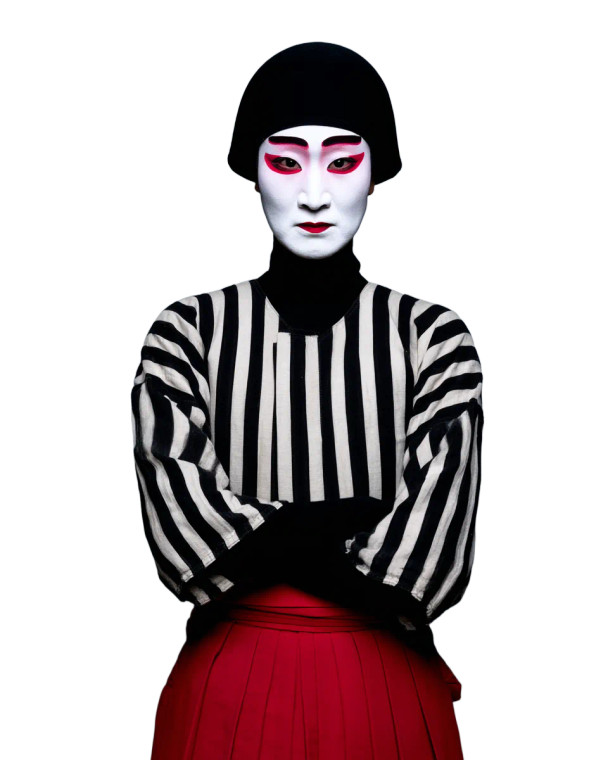 Kabuki Actress Vinyl Car Decal Sticker – Waterproof & UV-Resistant 8"