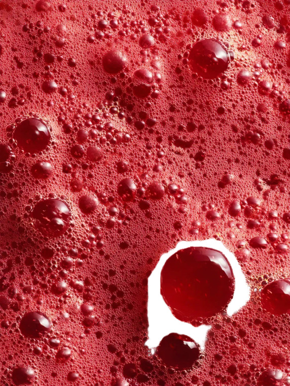 Bubbling Red Liquid Vinyl Car Decal Sticker – Waterproof & UV-Resistant 8"