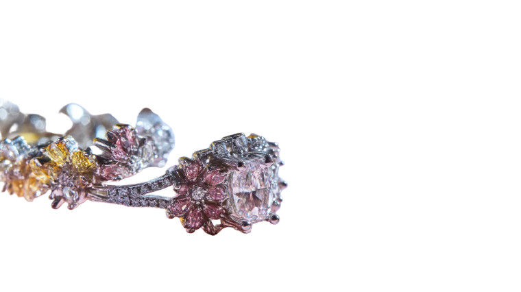 Elegant Feminine Jewelry Vinyl Car Decal Sticker – Waterproof & UV-Resistant 8"