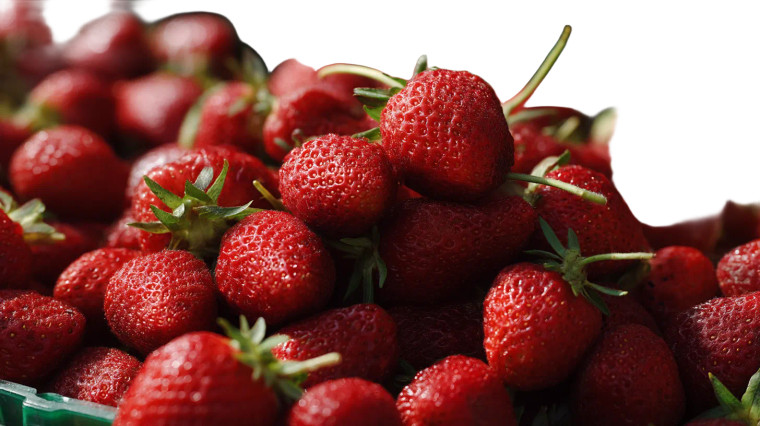 Ripe Strawberries Close-Up Vinyl Car Decal Sticker – Waterproof & UV-Resistant 8" Ripe Strawberries Close-Up Vinyl Car Decal Sticker – Waterproof & UV-Resistant 8"