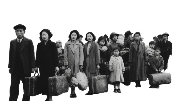 피난 가는 가족 V3 Vinyl Car Decal Sticker – Waterproof & UV-Resistant 8"