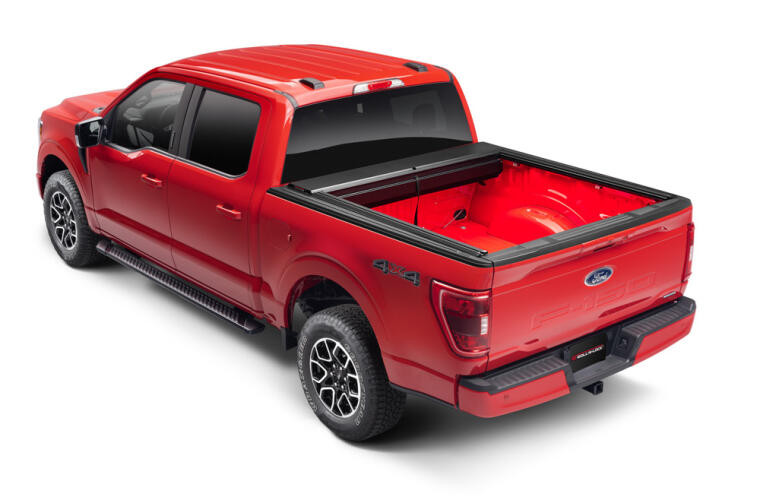 GMC Sierra Silverado 2500/3500 HD Tonneau Cover | Black Vinyl, Lockable, Retractable | Sleek Design with T-Slot Rails