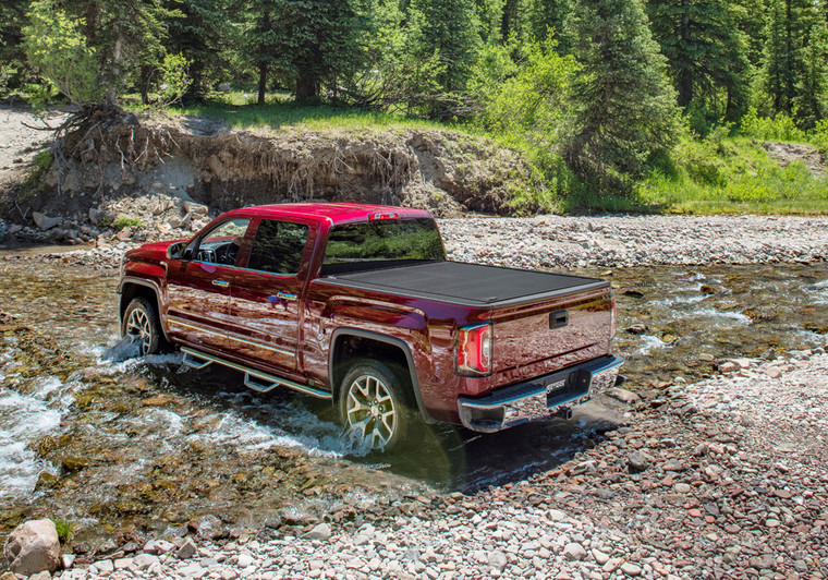 2022 Toyota Tundra RetraxPro MX Tonneau Cover | Heavy-Duty Aluminum, Flush Front, Easy Install, Matte Black, Key Lock