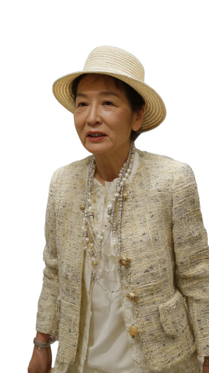 Wealthy Korean Shopper Vinyl Car Decal Sticker – Waterproof & UV-Resistant 8"