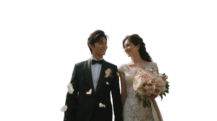 Wedding Scene Vinyl Car Decal Sticker – Waterproof & UV-Resistant 