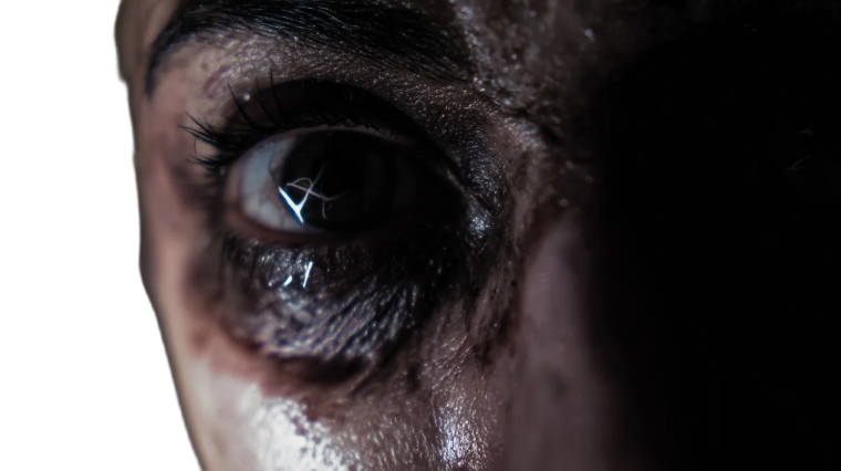 Terrified Melting Face Vinyl Car Decal Sticker – Waterproof & UV-Resistant 